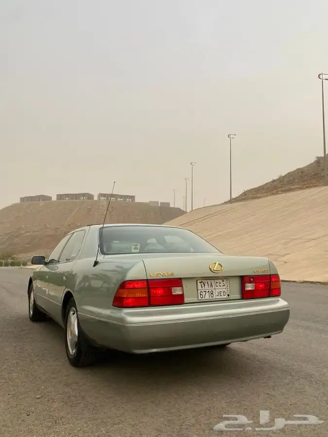لكزس LS 400 ( مباع ) 18