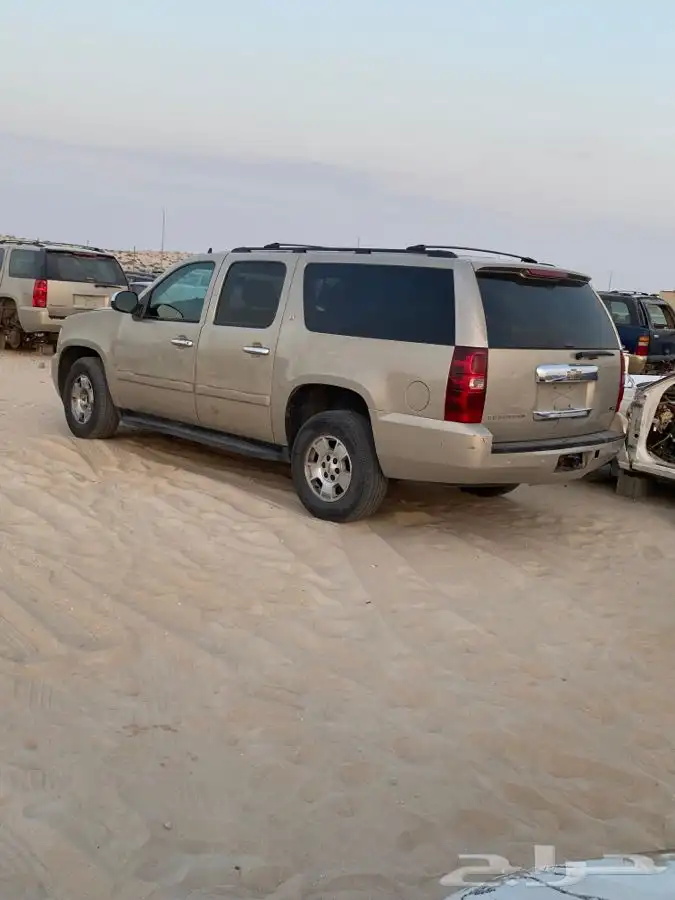 قطع غيار شيفورلية سوبربان موديل 2008 4