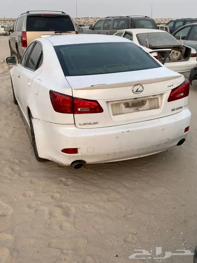 قطع غيارلكزس is300 موديل 2008 قطع غيار 4