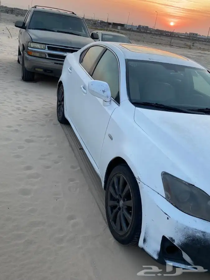 قطع غيارلكزس is300 موديل 2008 قطع غيار 1