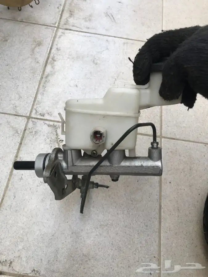 علبة فرامل و باكم هايلكس 0220 3