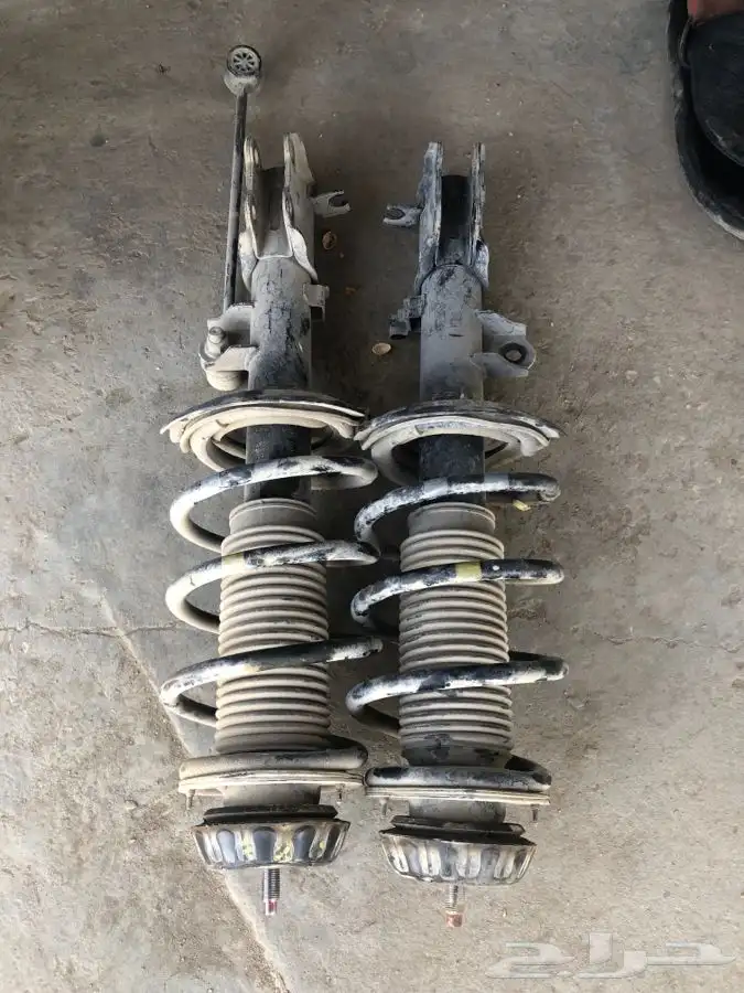 توفير جميع قطع غيار جميع انواع السيارات 4