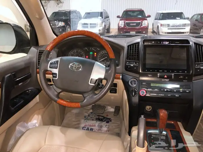 لاندكروزر جي اكس ار GX.R 2015 V8 22