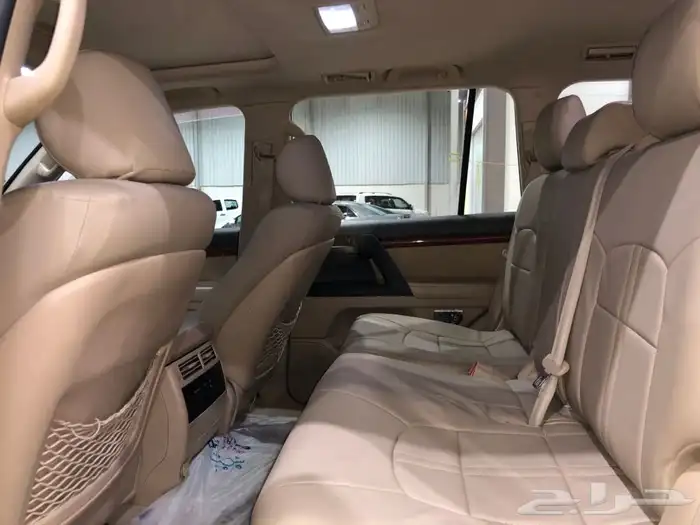 لاندكروزر جي اكس ار GX.R 2015 V8 15