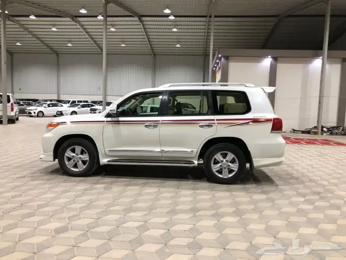 لاندكروزر جي اكس ار GX.R 2015 V8 7