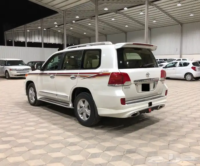 لاندكروزر جي اكس ار GX.R 2015 V8 6