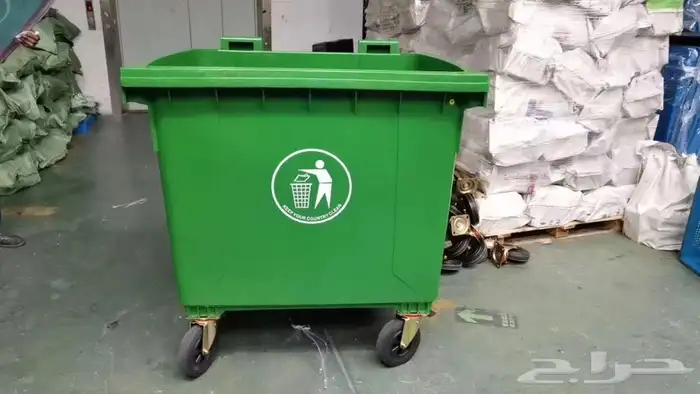 حاويات نفايات بلاستيك حجم 660 لتر و حجم 1100 لتر نظام 4 كفر 10