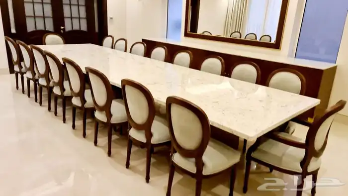 ديكورات خشبية و غرف نوم و كنب و طاولات طعام 22