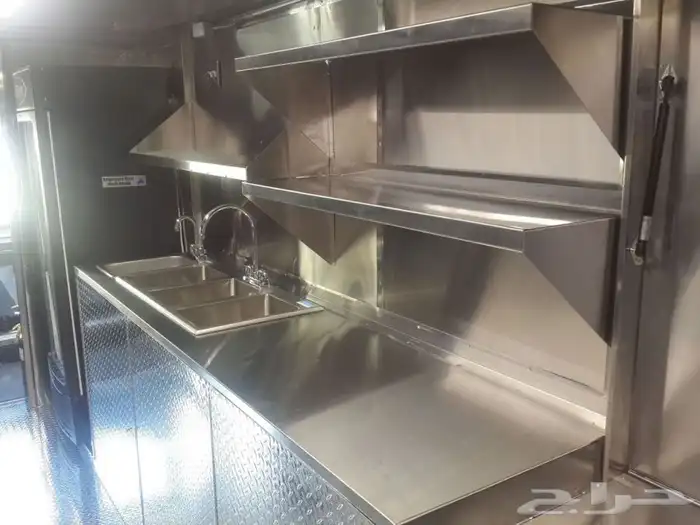 تعديل و تجهيز سيارات الاسكريم 3