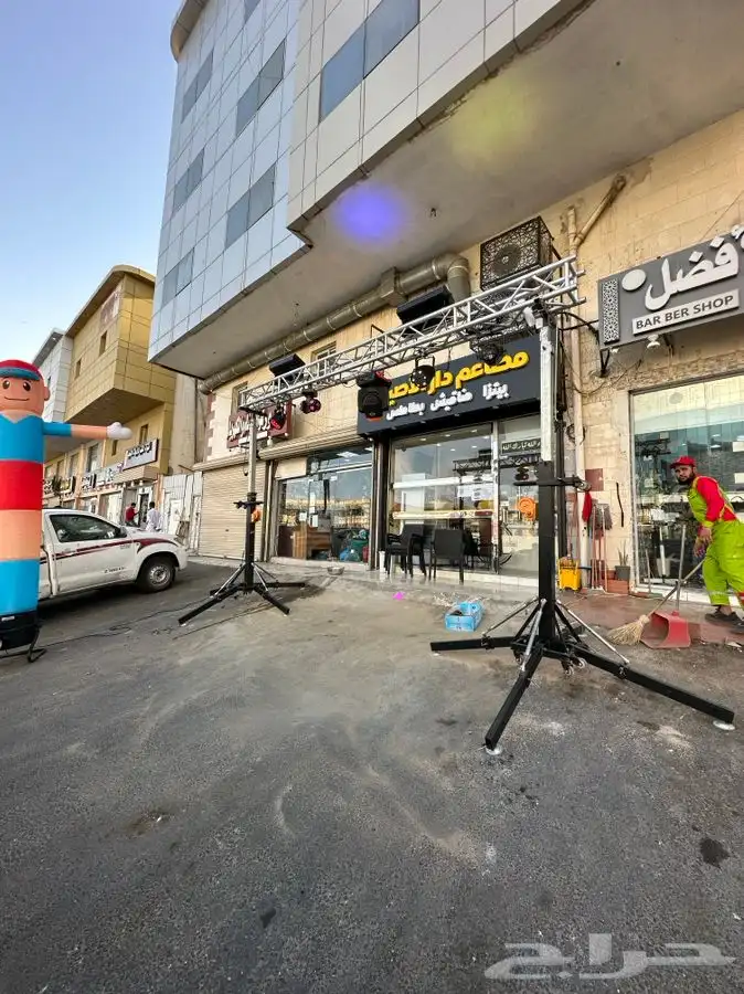 تجهيزات حفلات ليازر اضائات صوتيات ومسارح وشاشات عرض سماعات 9