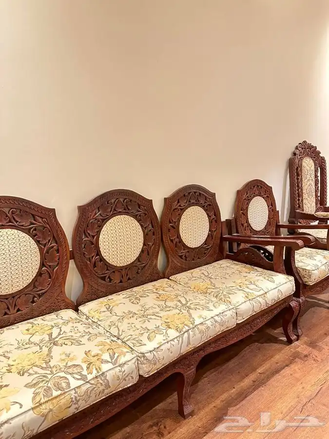 اثاث بيت كامل خشبي اثري انتيك (مجلس -22 كرسي- وسفره وزوالي ) 0