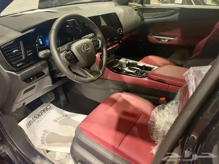 لكزس NX350 استاندر بنزين 2026 5