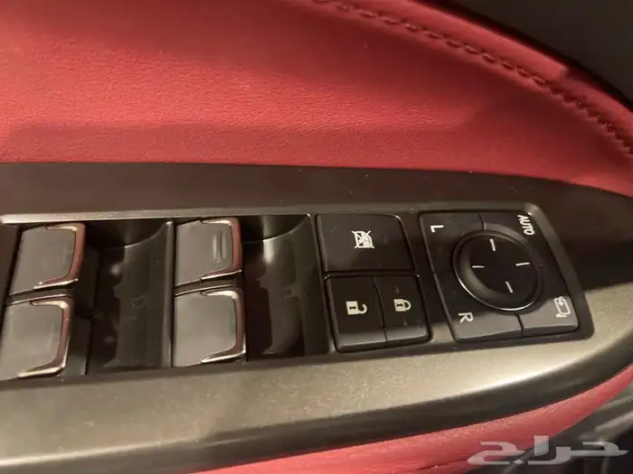 لكزس NX350 استاندر بنزين 2026 11