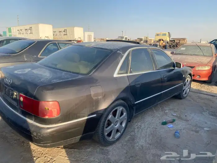 اودي S8 موديل 2002 قطع غيار فقط 2
