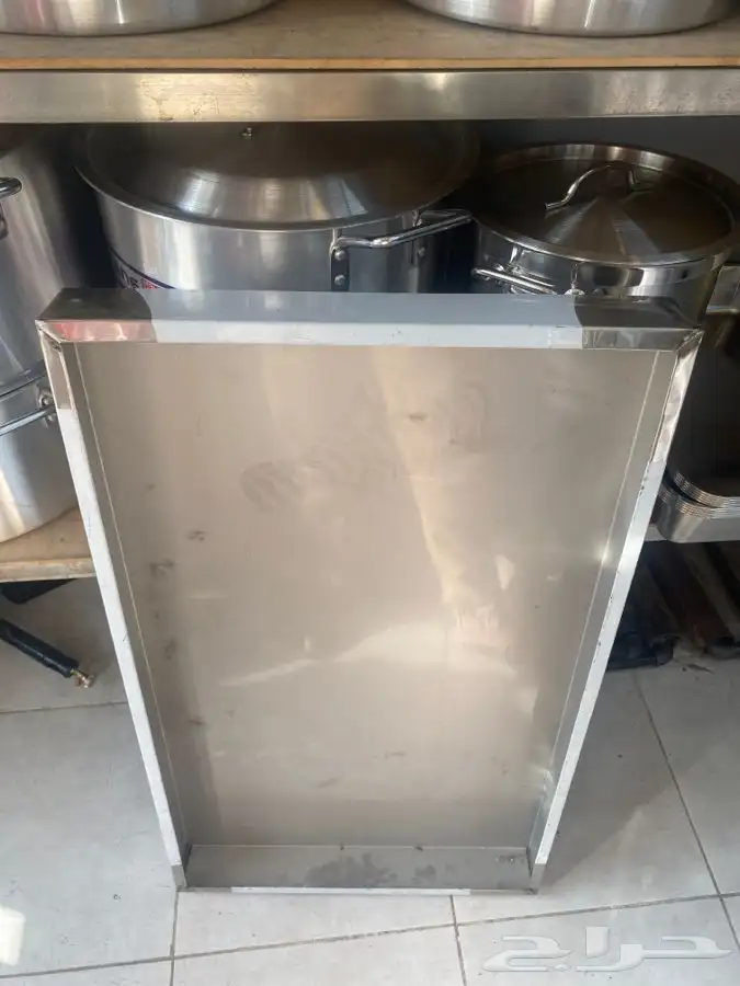 طاولة مخبز 110 48 طاولة عجين 100 60 طاولة ثلاجة 60 40 4