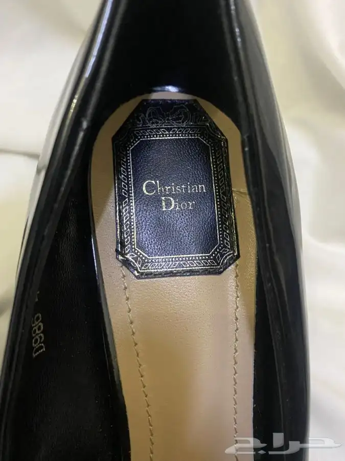 حذاء كرستيان ديور الاصلي ايطالي مستخدم 300ريال 3