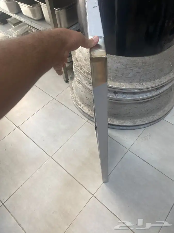 طاولة مخبز 110 48 طاولة عجين 100 60 طاولة ثلاجة 60 40 1