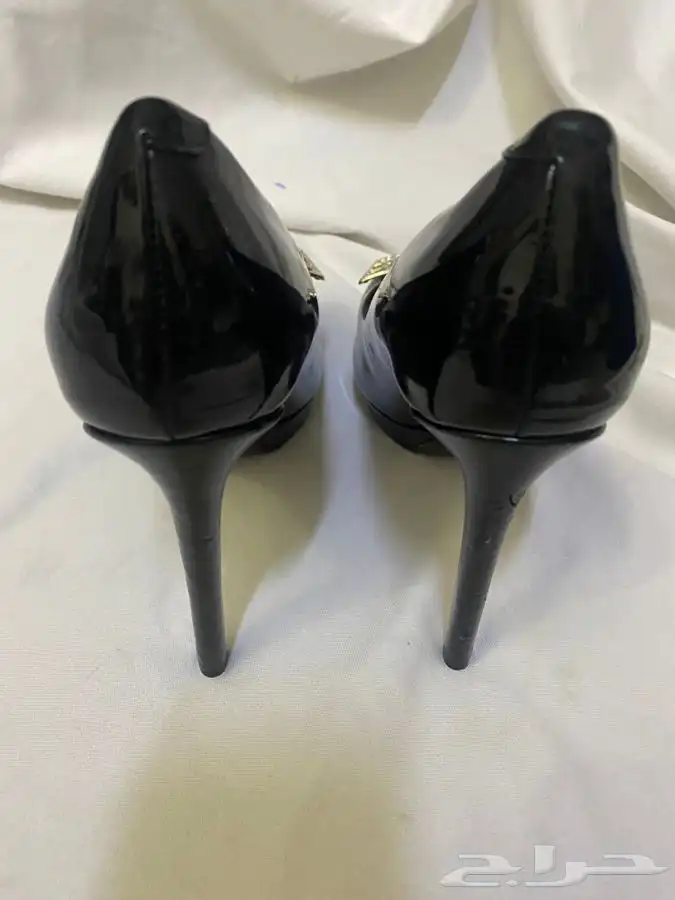 حذاء كرستيان ديور الاصلي ايطالي مستخدم 300ريال 5
