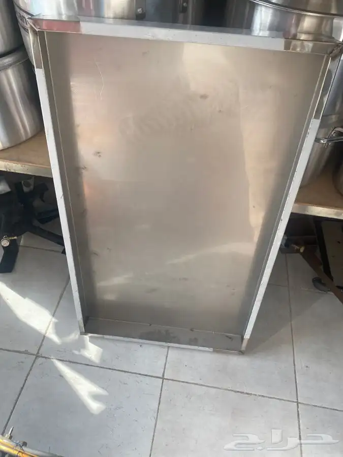 طاولة مخبز 110 48 طاولة عجين 100 60 طاولة ثلاجة 60 40 7
