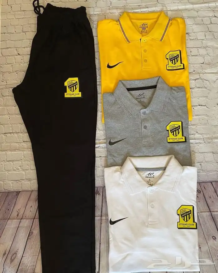 تيشيرتات شورتات اطقم بلوفرات و بناطيل رياضيه 30