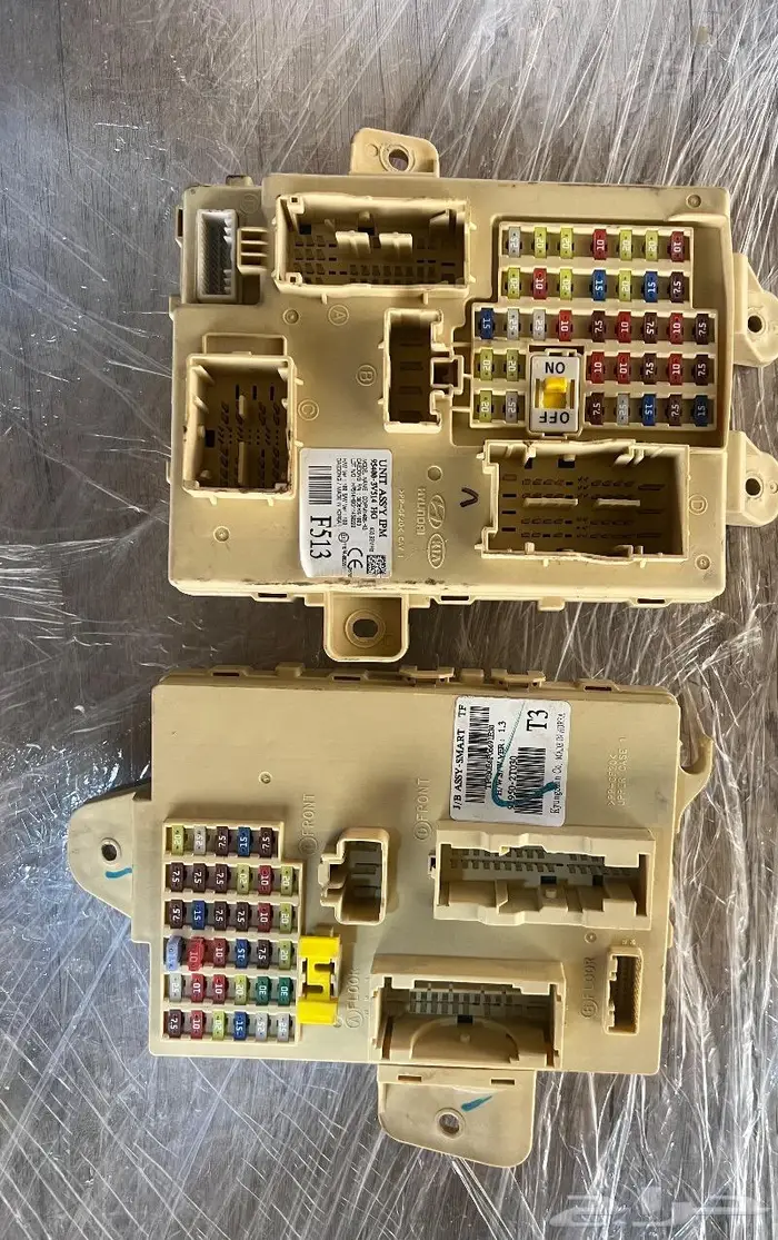 علبة فيوزات سيارات هونداي وكيا 0