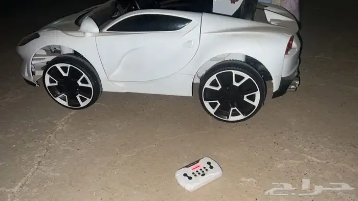 سيارة لعبه 0