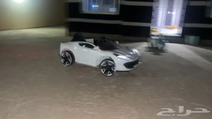سيارة لعبه 1
