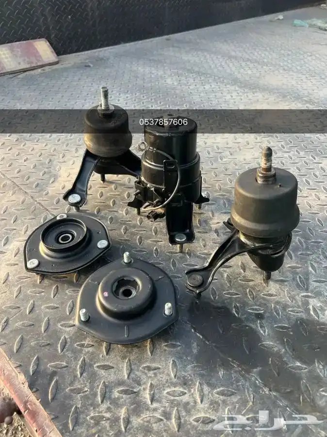 مساعدات عكوس مقصات كراسي مكينة اصلي تويوتا 7