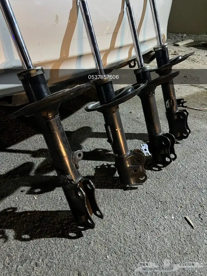 مساعدات عكوس مقصات كراسي مكينة اصلي تويوتا 3