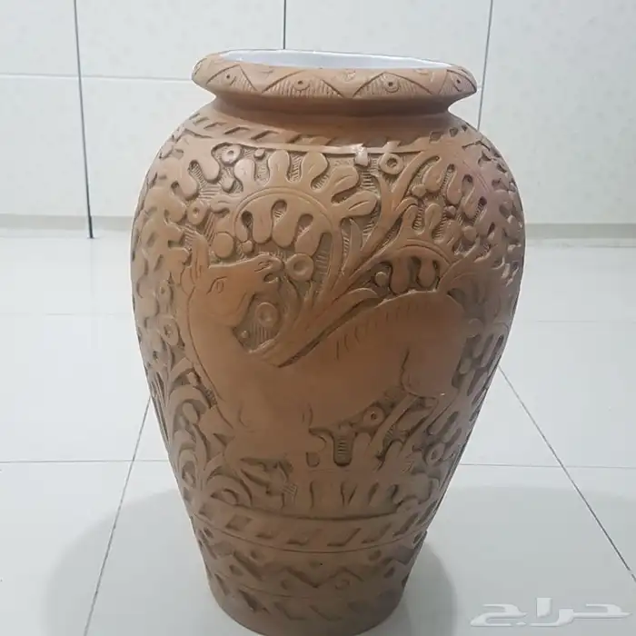 مزهرية تحفة قديمة 0