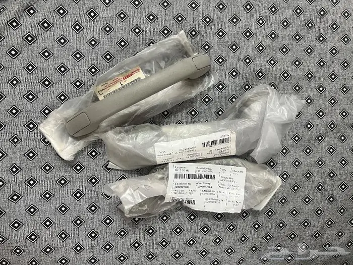 للبيع قطع غيار تويوتا هايلوكس موديل 2015 55