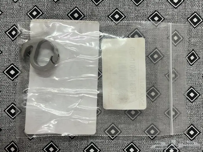 للبيع قطع غيار تويوتا هايلوكس موديل 2015 56