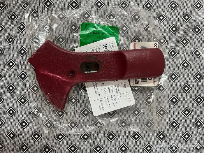 للبيع قطع غيار تويوتا هايلوكس موديل 2015 58