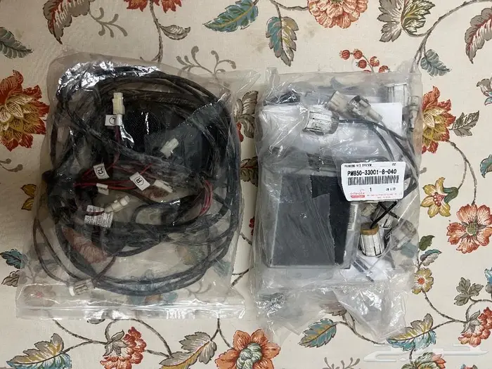 للبيع قطع غيار تويوتا لاندكروزر موديل 2007 28