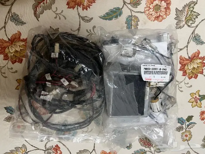 للبيع قطع غيار تويوتا لاندكروزر موديل 2007 29