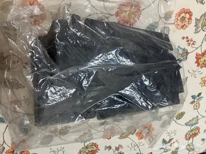 للبيع قطع غيار تويوتا لاندكروزر موديل 2007 30