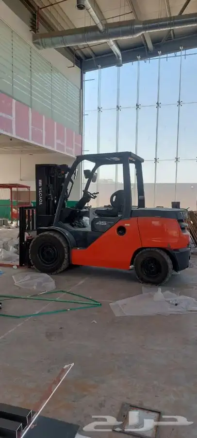 تأجير رافعه شوكيه فوركلفت سكينه شوكه شمال وشرق الرياض 9