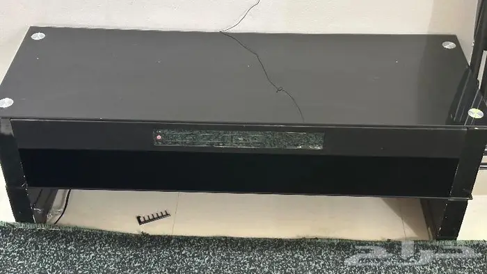 طاولة وكاميرا وألعاب ps4 واكس بوكس وسوار هواوي وريموت اصلي 1