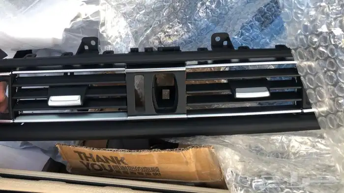 قطع داخلية بي ام دبليو BMW ازار مفتاح انوار مقابض يد ابواب 3