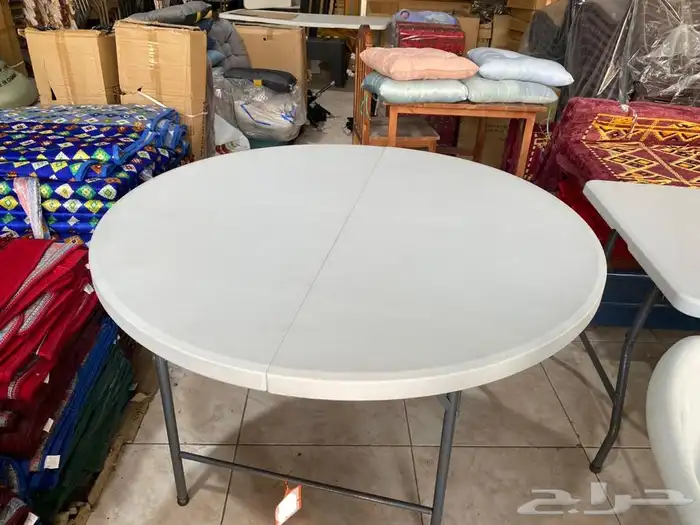 طاولة طعام خشب و بلاستيك متحركة تنسفط تتسفط سهلة الحمل وقوية 1