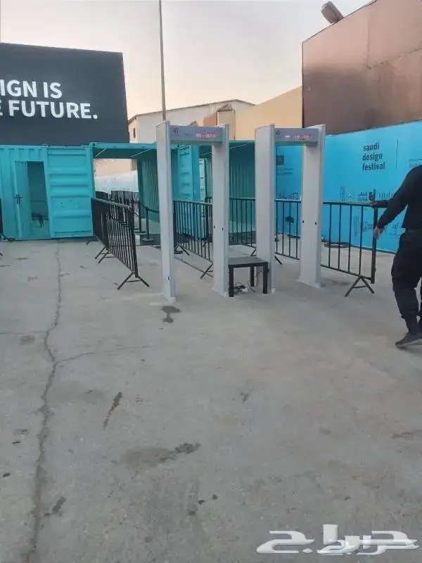 بوابة كشف معادن بوابة كشف حقائب 4