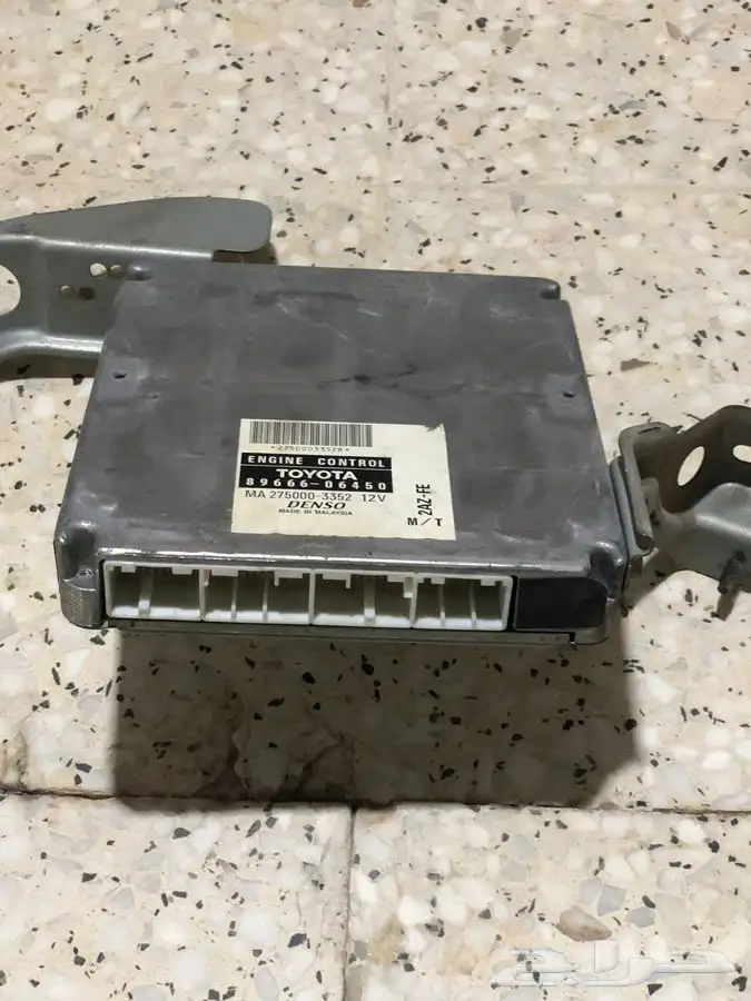 مجموعة قطع مستخدمة كامري 2004 اربعة سلندر للبيع 6