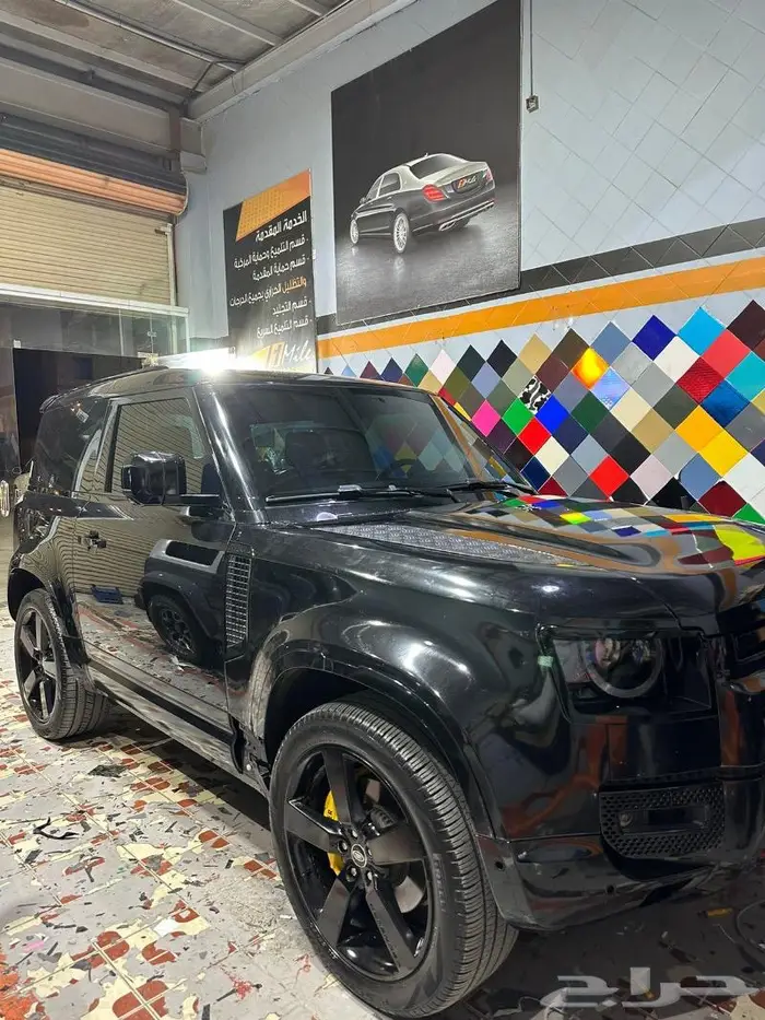 تجليد بلاك اديشن للاند روفر ديفندر 8