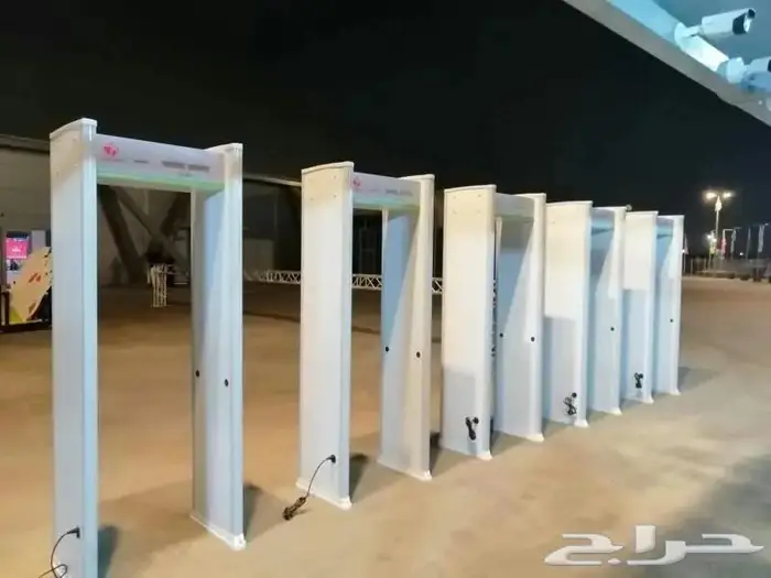 بوابة كشف معادن بوابة كشف حقائب 1