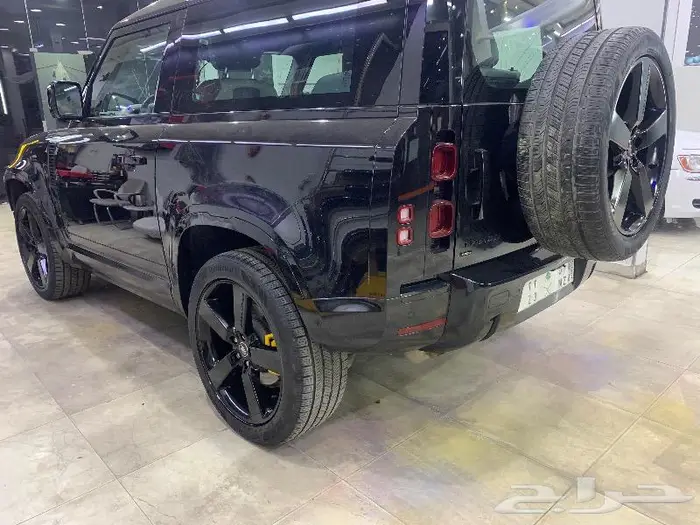 تجليد بلاك اديشن للاند روفر ديفندر 6