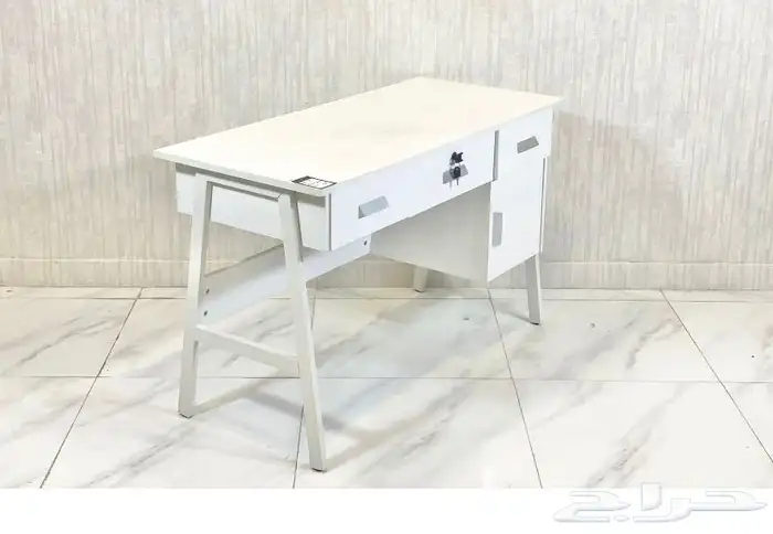مكاتب وكراسي حديثه اسعار منافسه وتس فقط 7