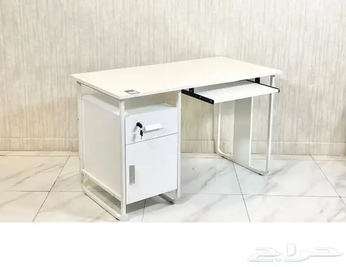 مكاتب وكراسي حديثه اسعار منافسه وتس فقط 1