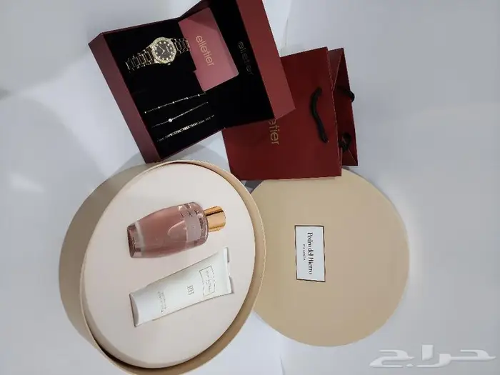 هدايا نساىية ملكة زواج ساعات عطور اصليه 17