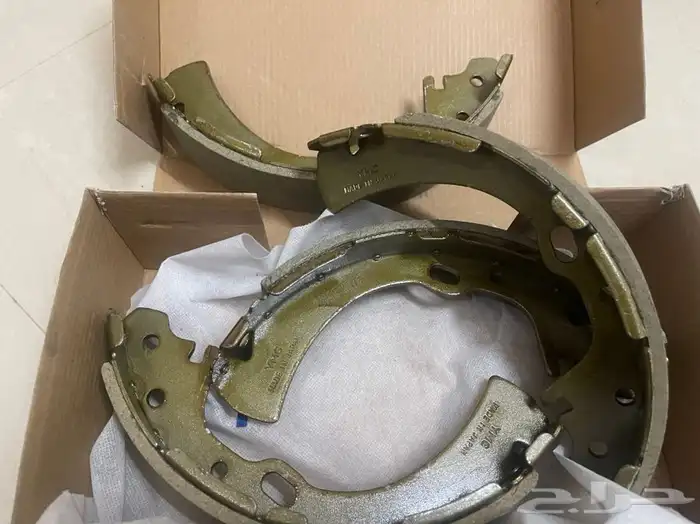 فحمات اماميه واقمشه خلفيه نيسان ددسن من 2006 الي فوق 6