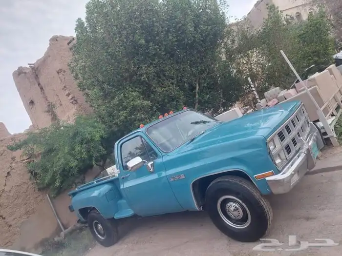 سيارات كلاسيك للأجار نادره وتعمل بشكل ممتاز لتصوير والعرض 46